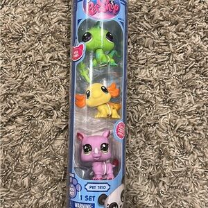 Littlest Pet Shop Pet Trio Set. Brand new, sealed.